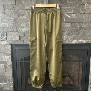 Allegra K Olive Green Cargo Joggers *DONATING 4/1*